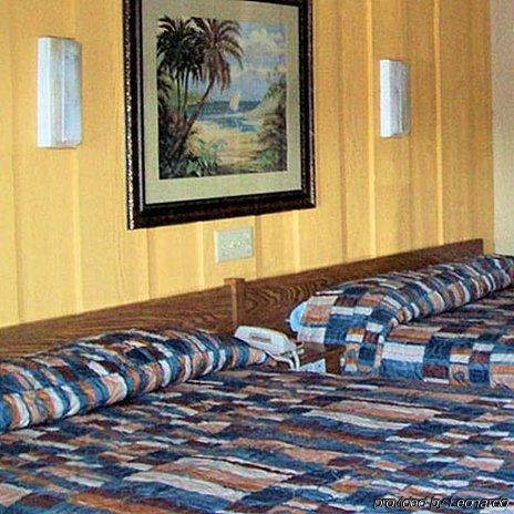 Charles Wesley Motor Lodge Downtown Broken Bow- Hochatown Chambre photo