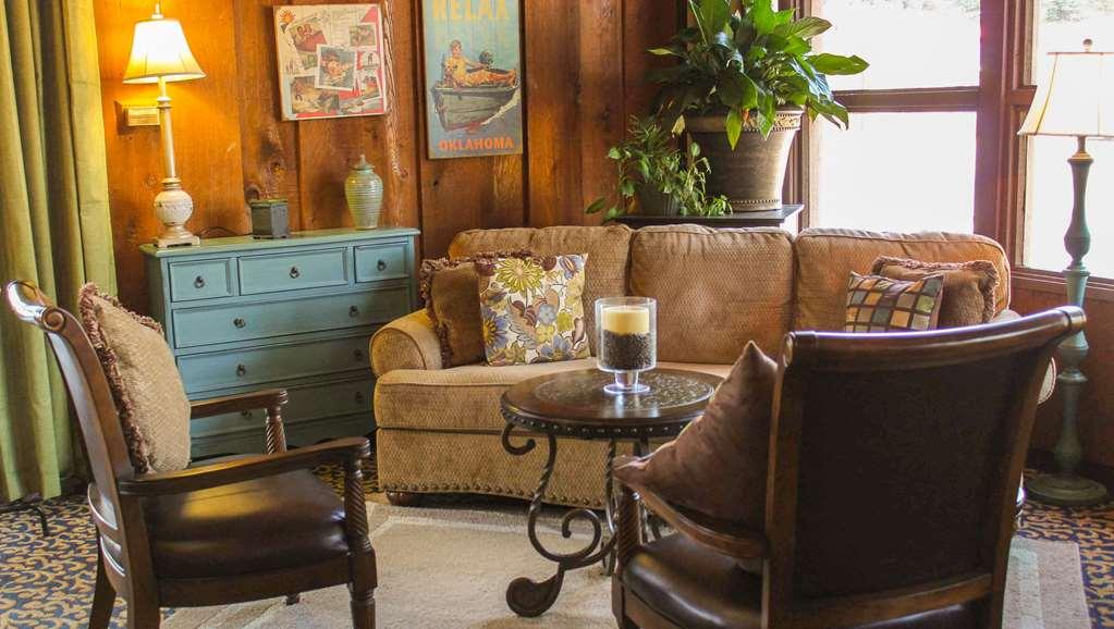 Charles Wesley Motor Lodge Downtown Broken Bow- Hochatown Intérieur photo